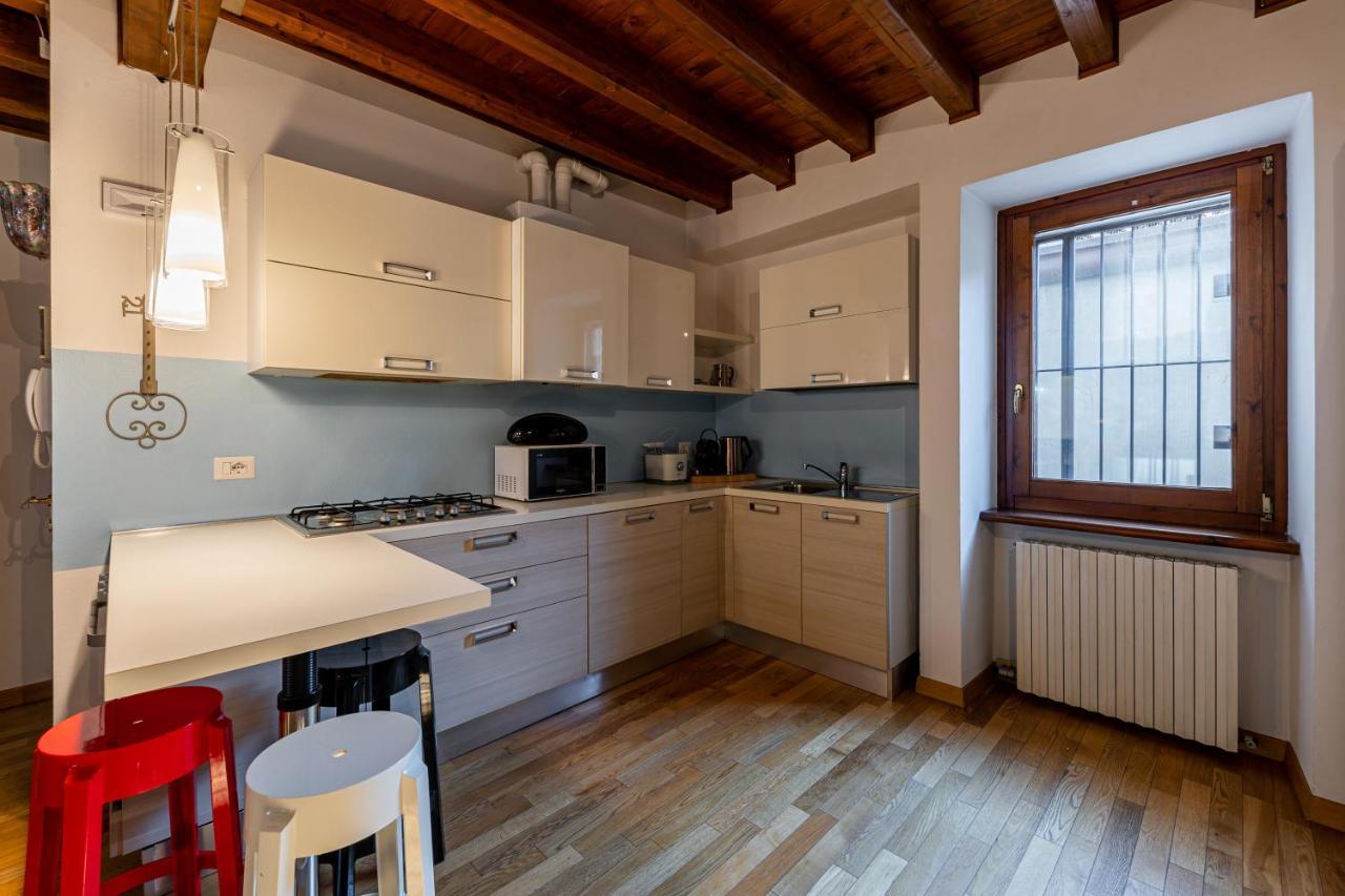 バルドリーノCasa Agli Archiアパートメント エクステリア 写真