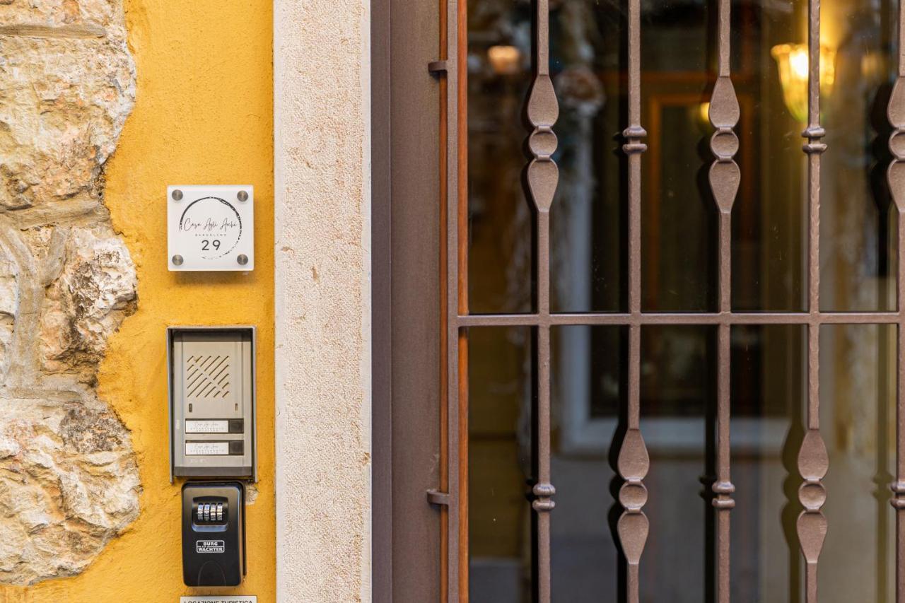 バルドリーノCasa Agli Archiアパートメント エクステリア 写真