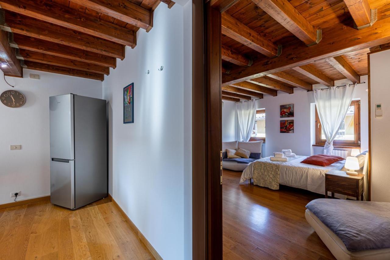 バルドリーノCasa Agli Archiアパートメント エクステリア 写真